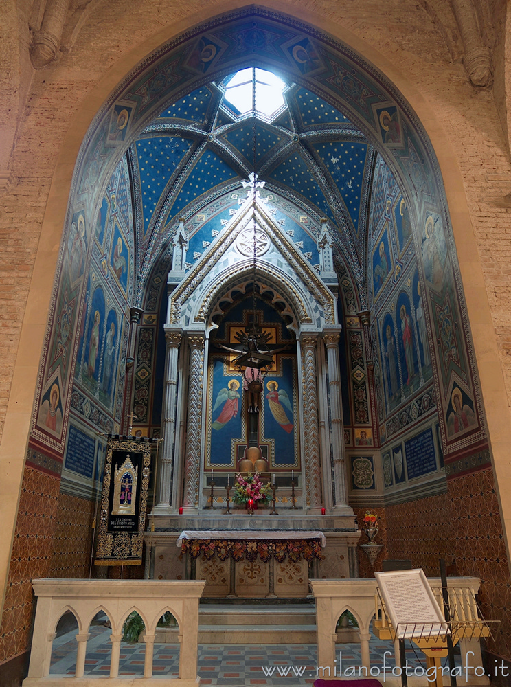 Osimo (Ancona, Italy) - Chapel of the crucifix in the Cathedral of San Leopardo